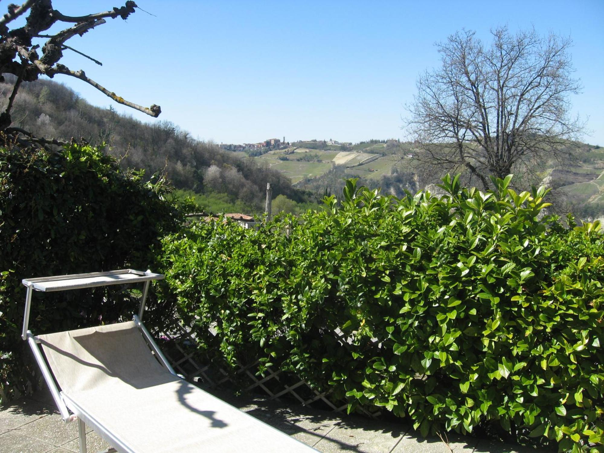 Agriturismo Cascina Serra Cossano Belbo Стая снимка