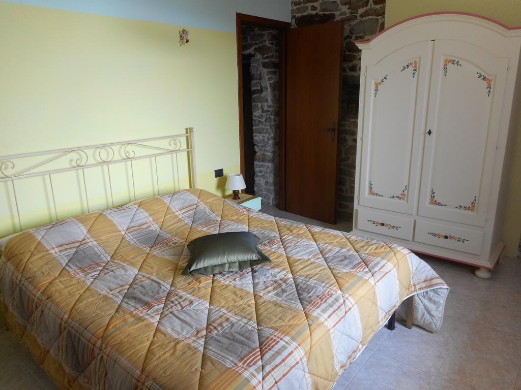 Agriturismo Cascina Serra Cossano Belbo Екстериор снимка