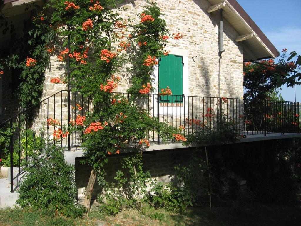 Agriturismo Cascina Serra Cossano Belbo Стая снимка