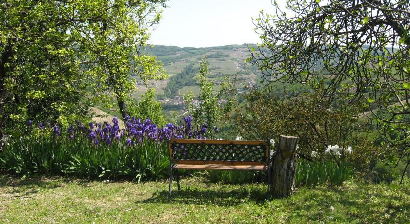 Agriturismo Cascina Serra Cossano Belbo Екстериор снимка