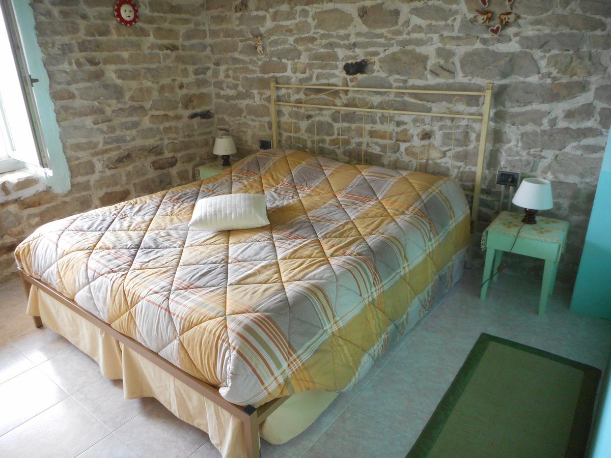 Agriturismo Cascina Serra Cossano Belbo Екстериор снимка