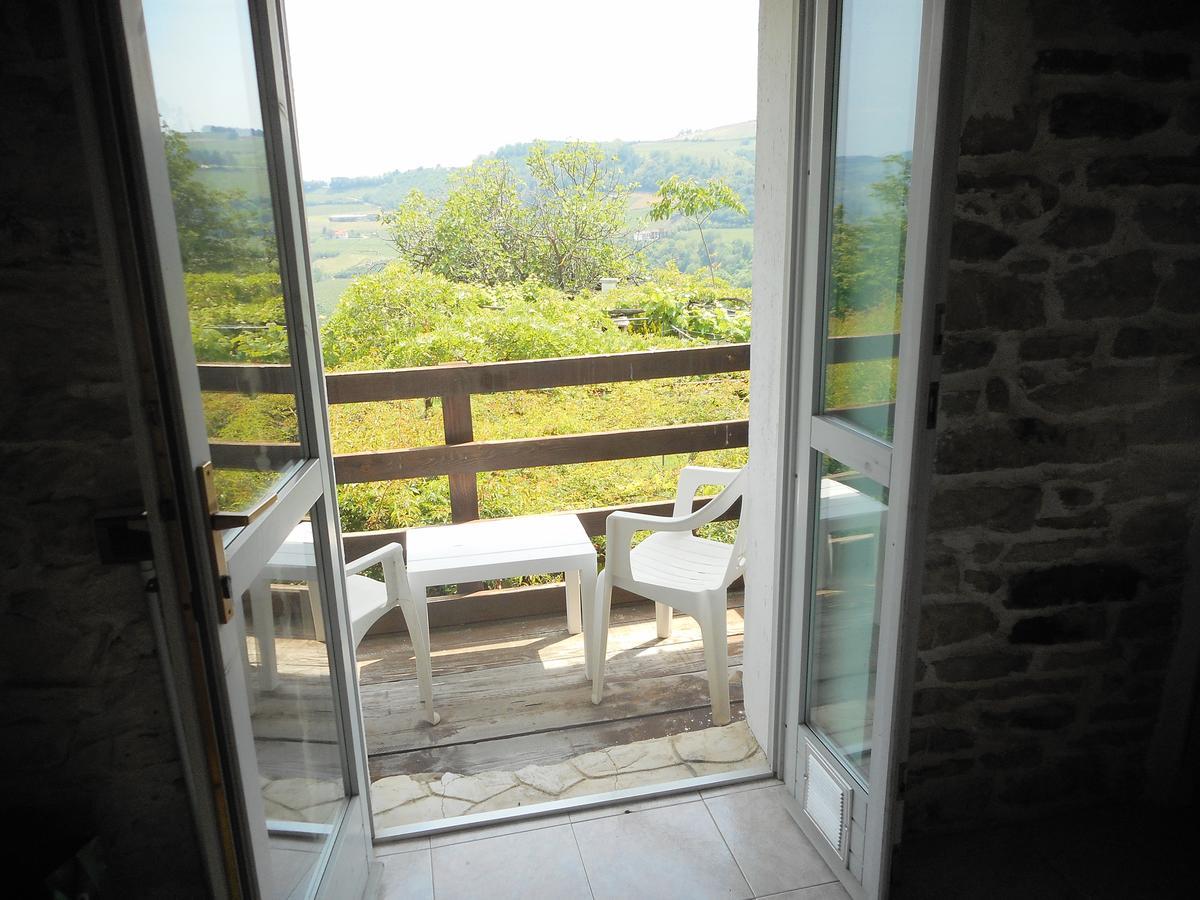 Agriturismo Cascina Serra Cossano Belbo Екстериор снимка