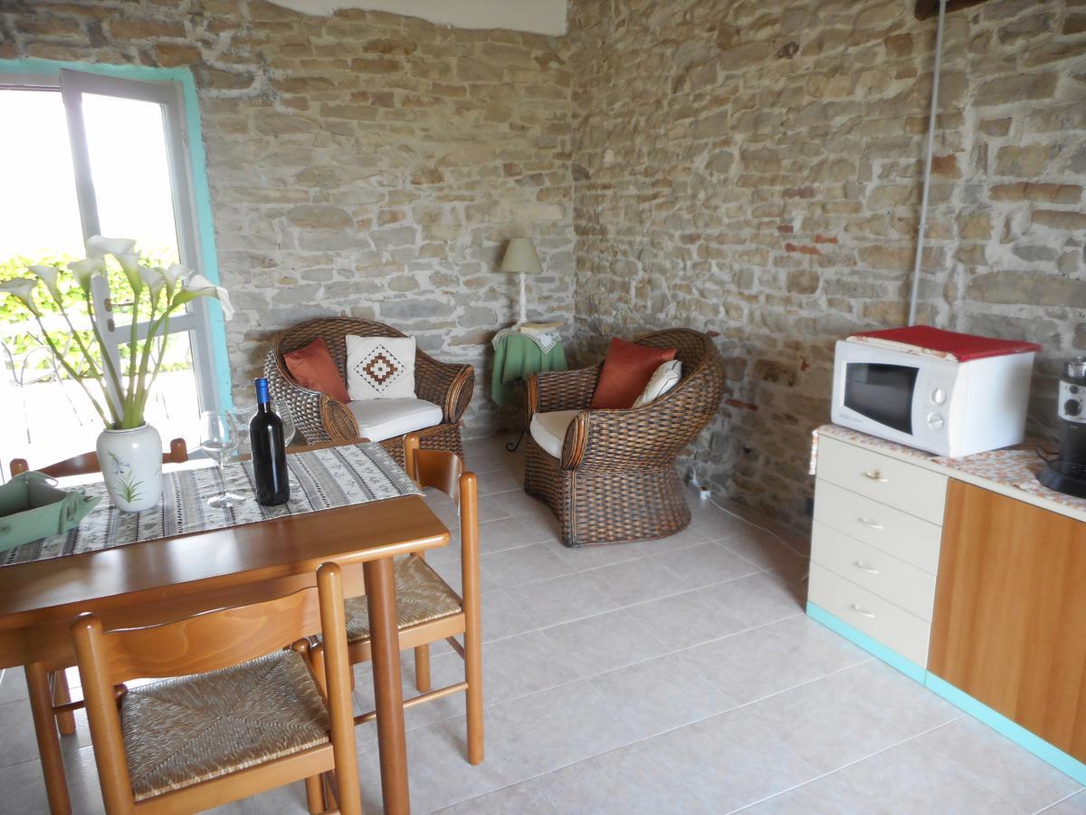 Agriturismo Cascina Serra Cossano Belbo Екстериор снимка