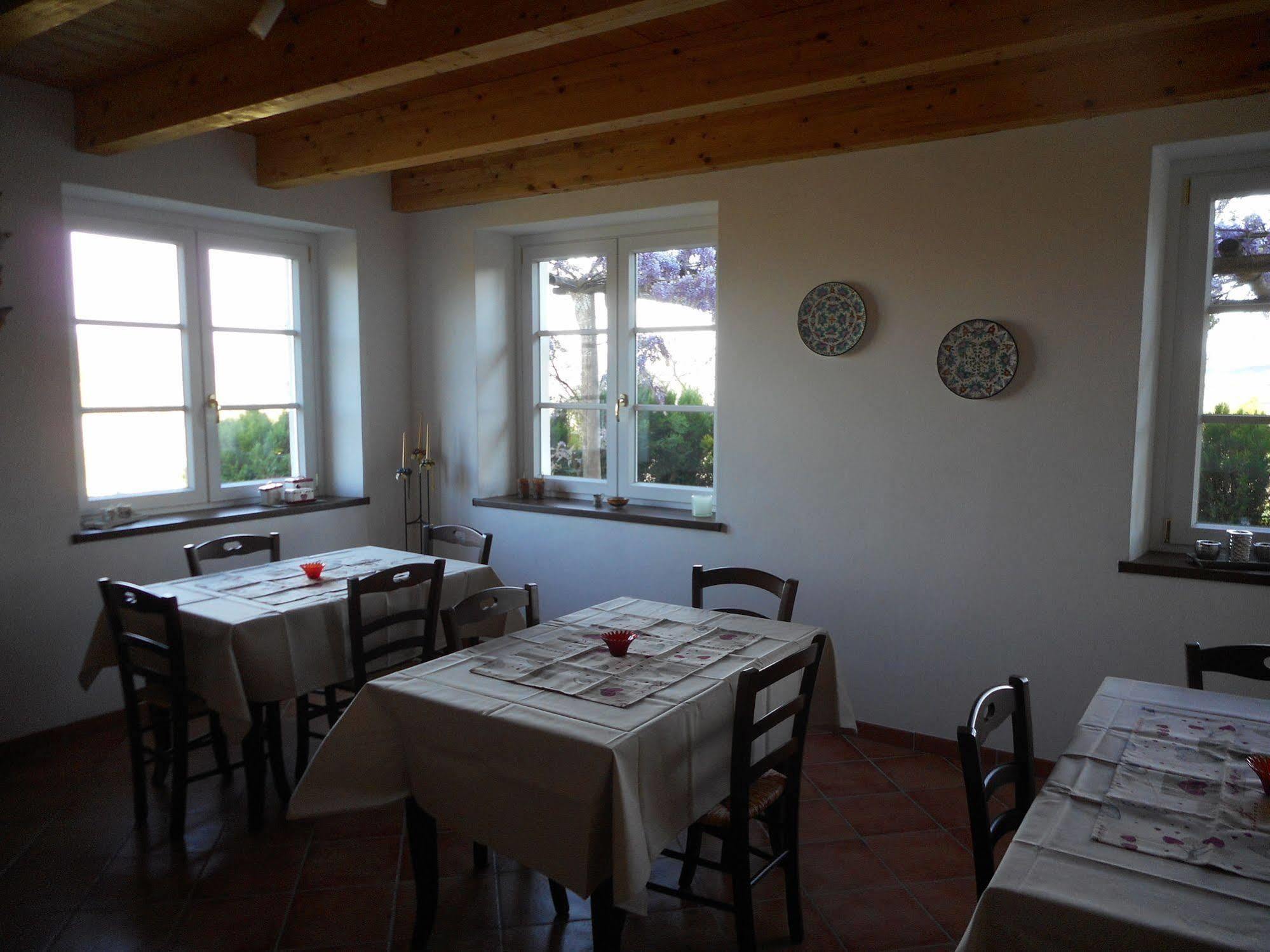 Agriturismo Cascina Serra Cossano Belbo Екстериор снимка